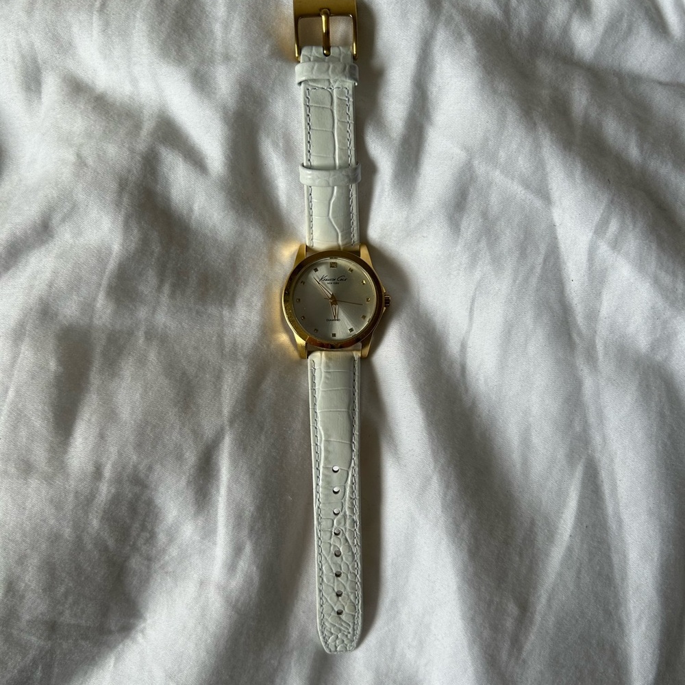 NWOT Kenneth Cole Gold and White Watch